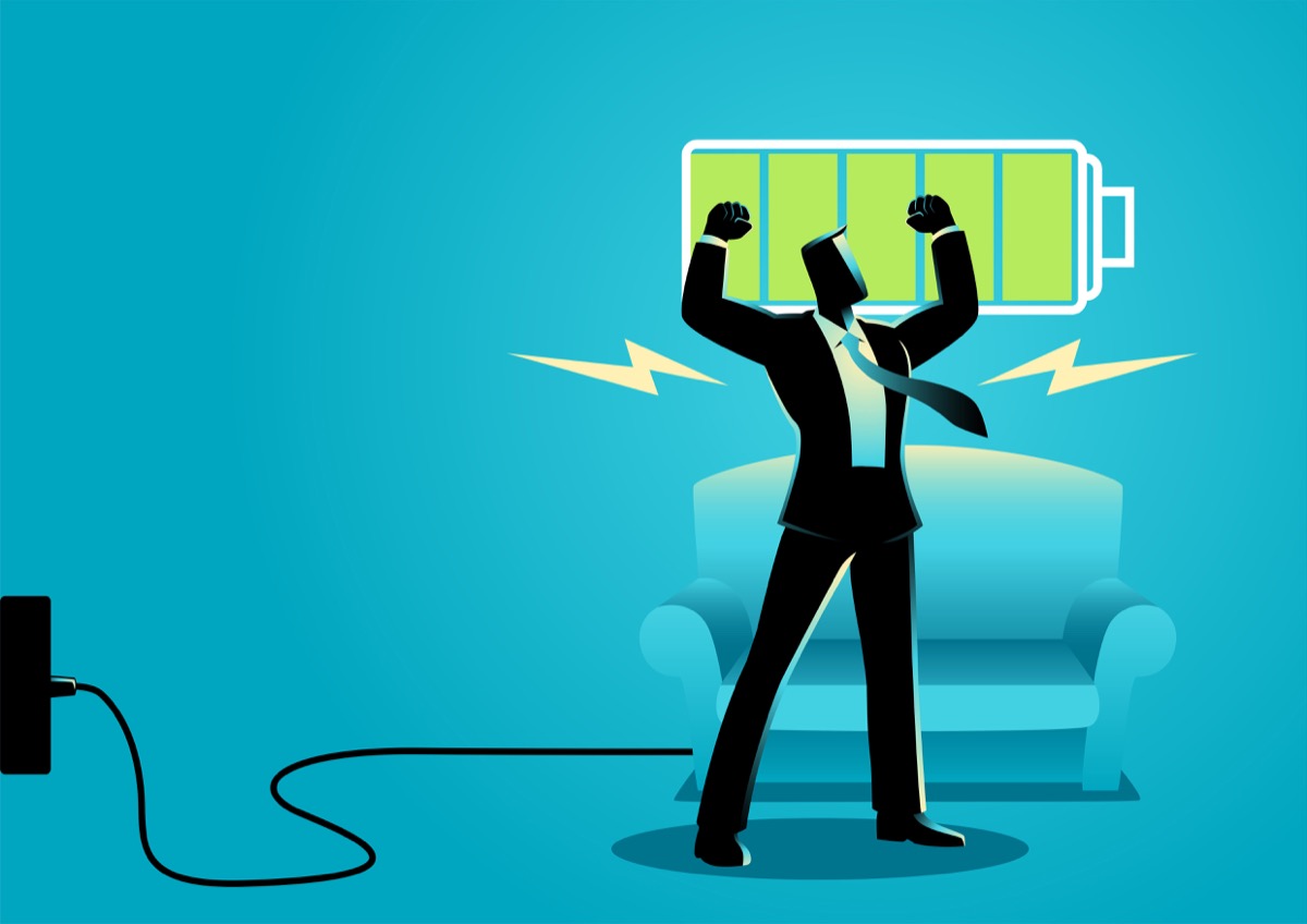 freepik-Businessman_Silhouette_Fully_Charge_ok